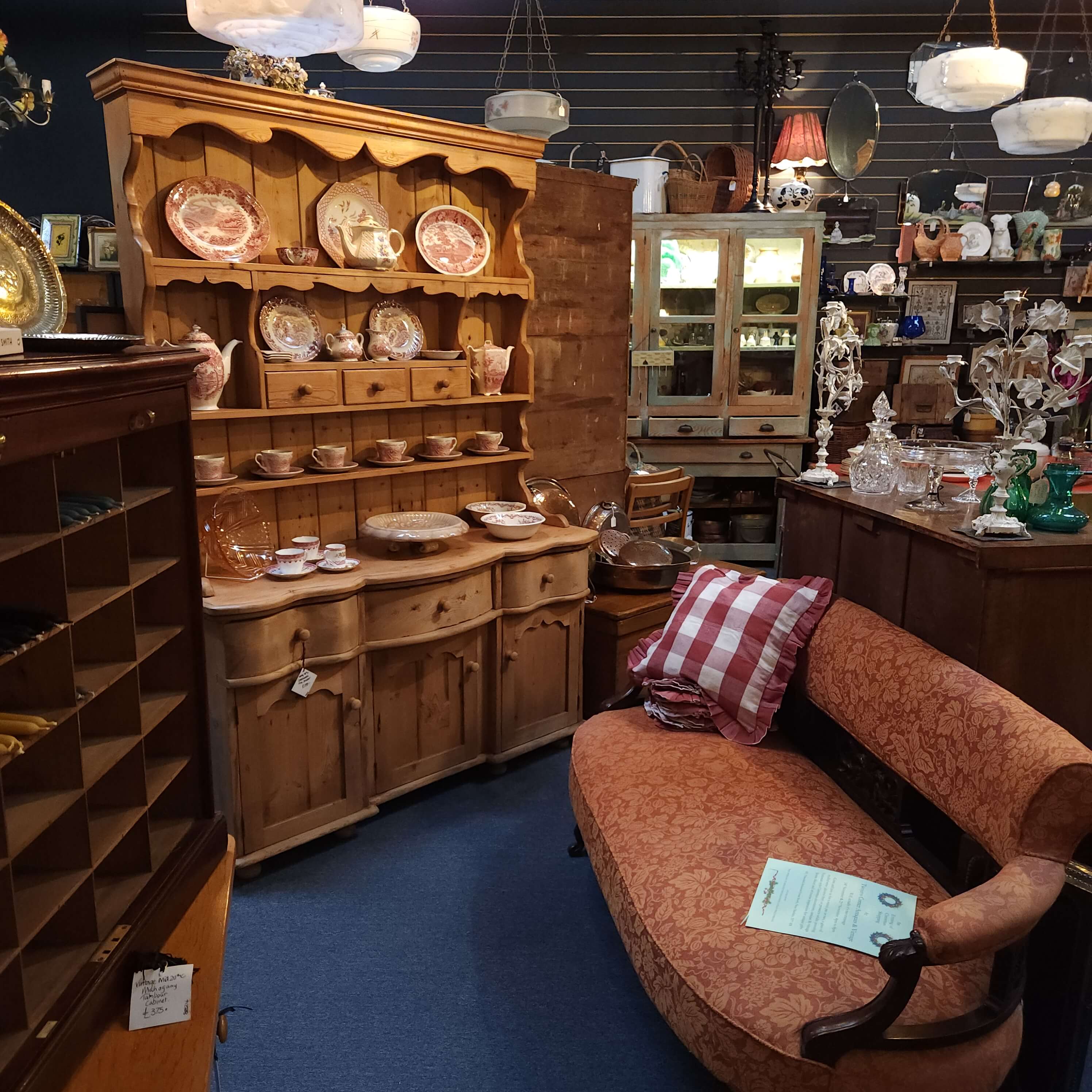 Continental
                Pine Dresser