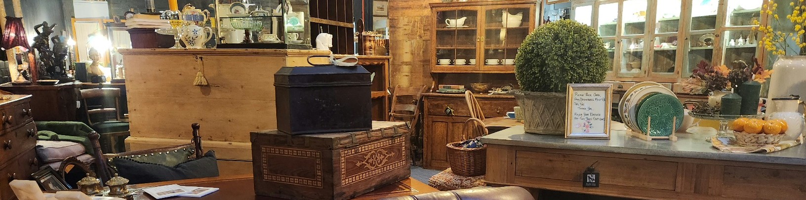 A view of
              twojays shop